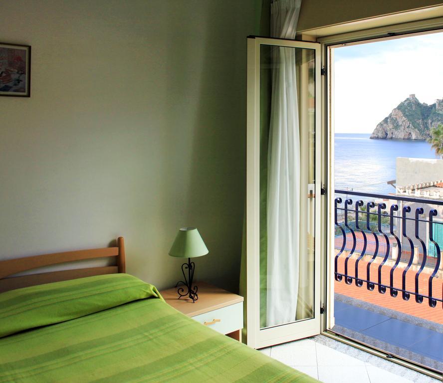 Hotel Pagano SantʼAlessio Siculo Buitenkant foto