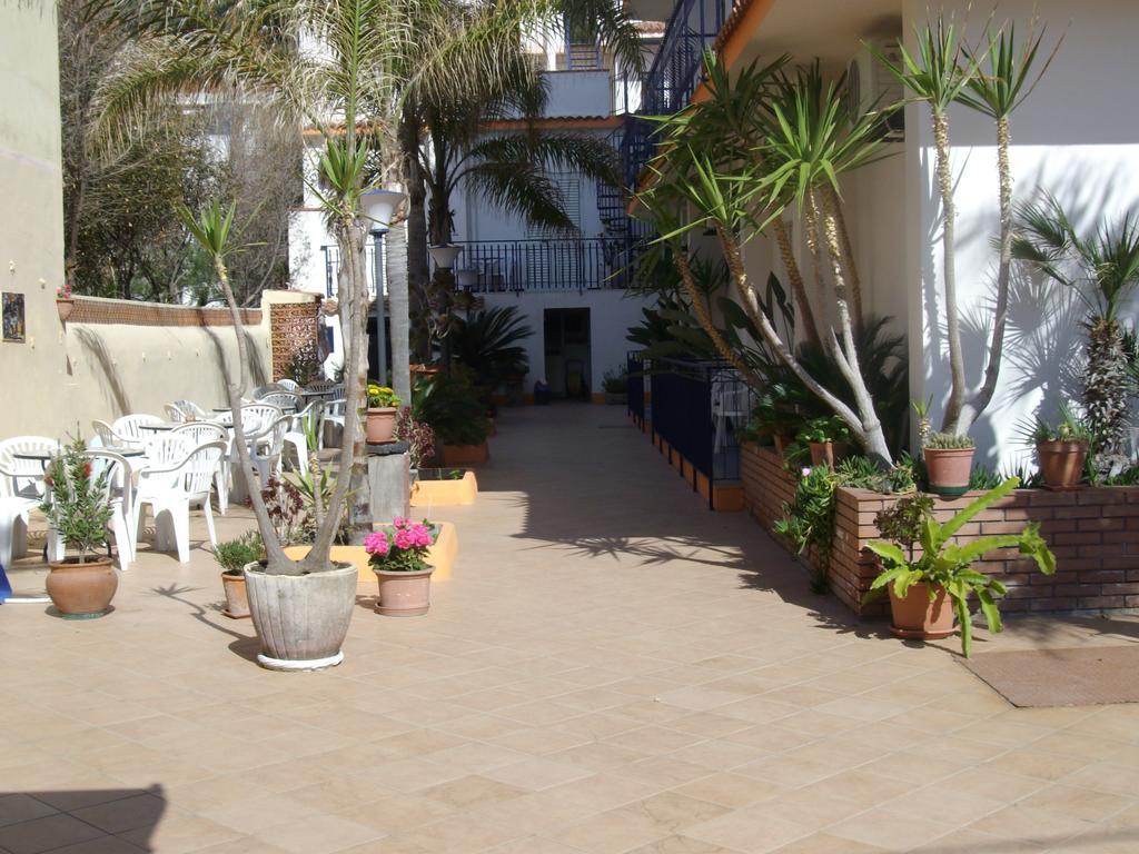 Hotel Pagano SantʼAlessio Siculo Buitenkant foto